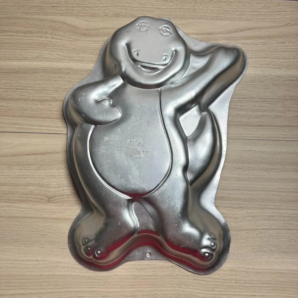 Wilton Barney Cake Pan Kids OS Silver Good Vintage 1993 Aluminum 2105-6713